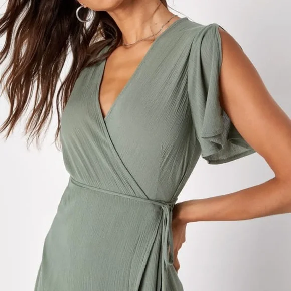 green emerald velvet dress Dark Green Color Blocking Empire Waist Long Sleeves V Neck Wedding Gue main image 0